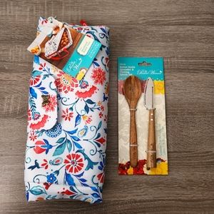 The Pioneer Woman Baker Tote/ Spoon Set Bundle